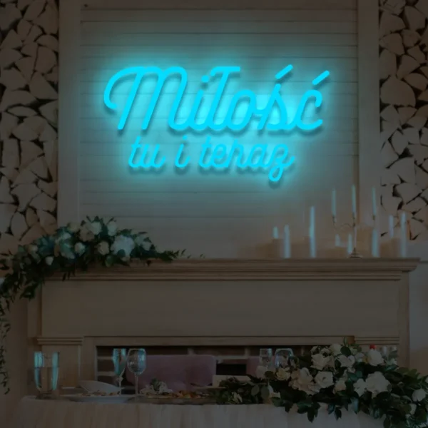 Niebieski neon LED napis Miłość tu i teraz dekoracja ścienna i weselna