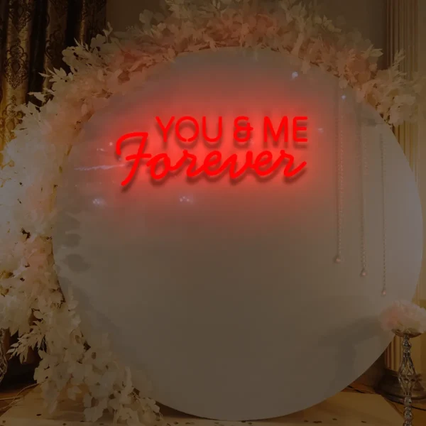 Neon LED czerwony napis You & Me Forever na ścianę dekoracyjną