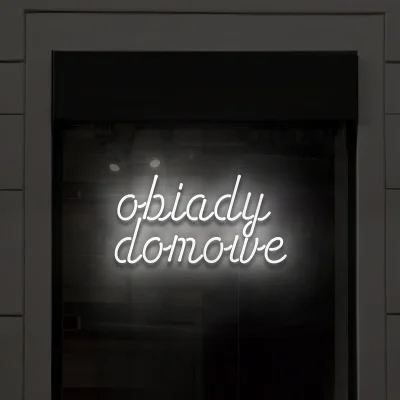 Biały neon LED z napisem Obiady domowe dekoracja do lokalu
